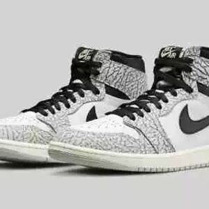 Nike Jordan 1 Retro High OG
White Cement (GS)
